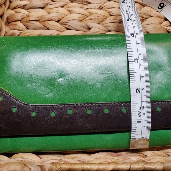 Green Leather Wallet - Picture 2 of 9